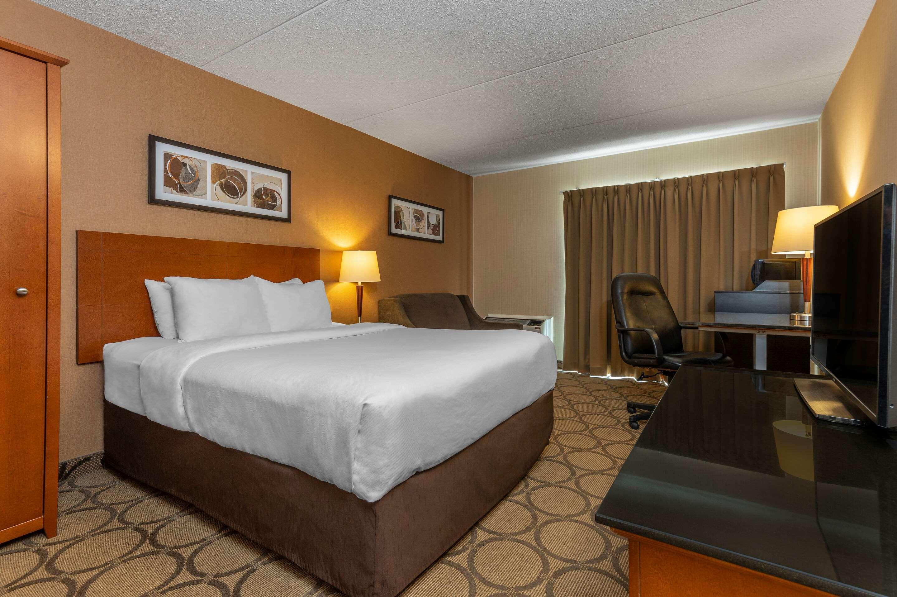 Comfort Inn Laval Eksteriør billede