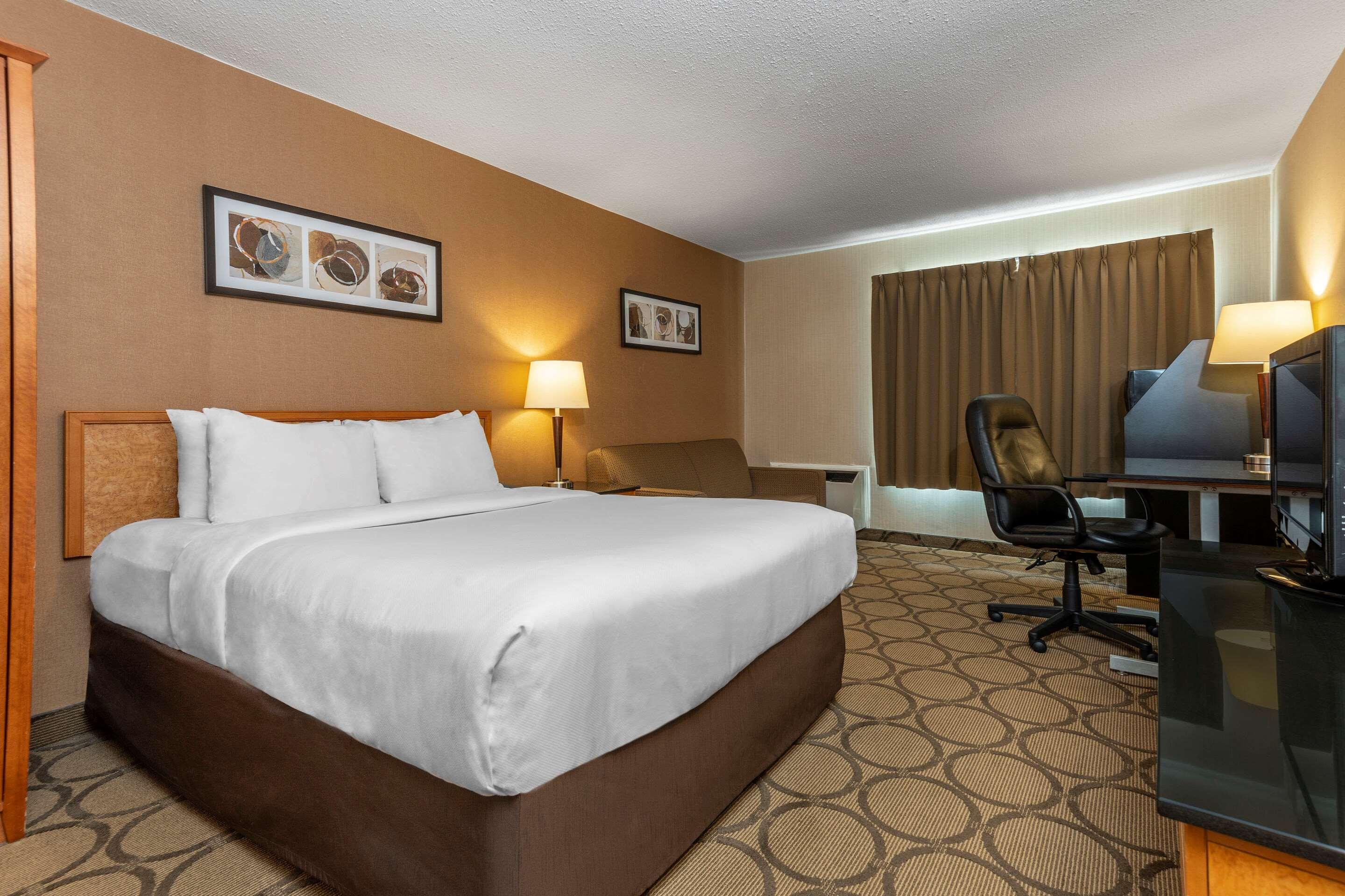 Comfort Inn Laval Eksteriør billede